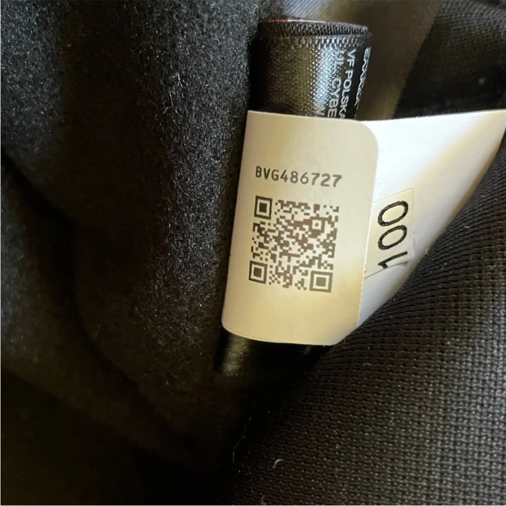The North Face Men’s Denali Anorak In TNF Black - Picture 5 of 7